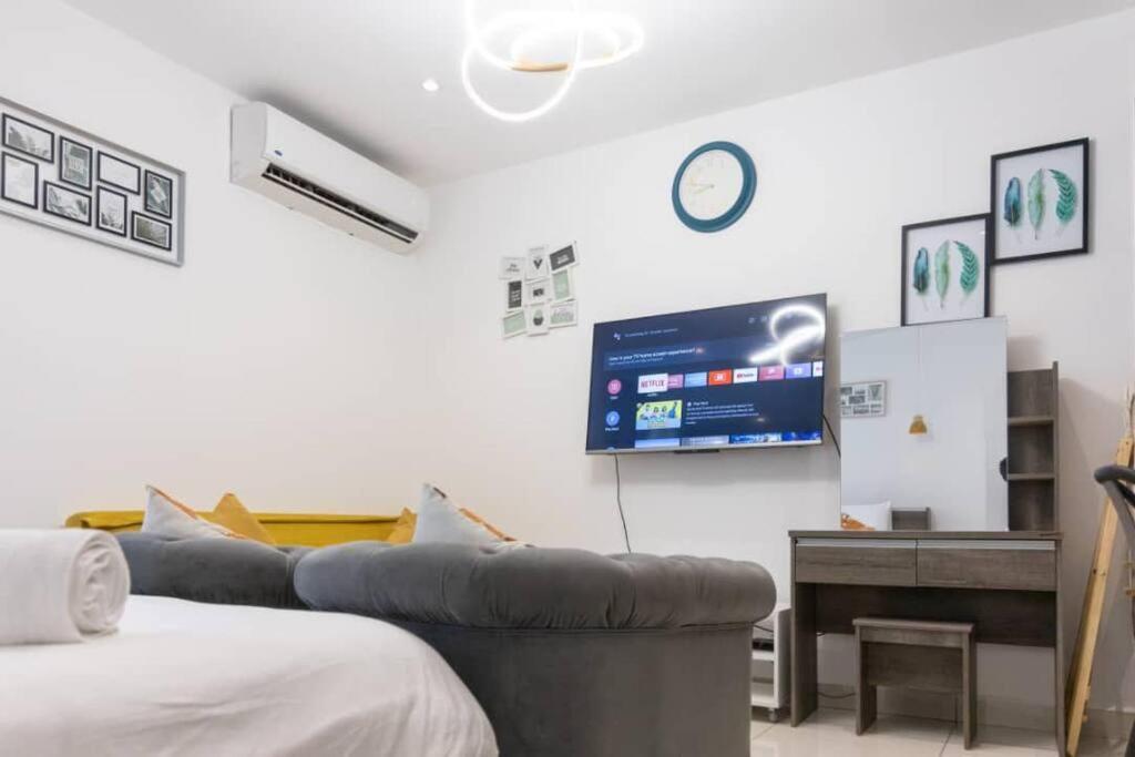 Luxurious Studio @Embassy Gardens Appartement Accra Buitenkant foto